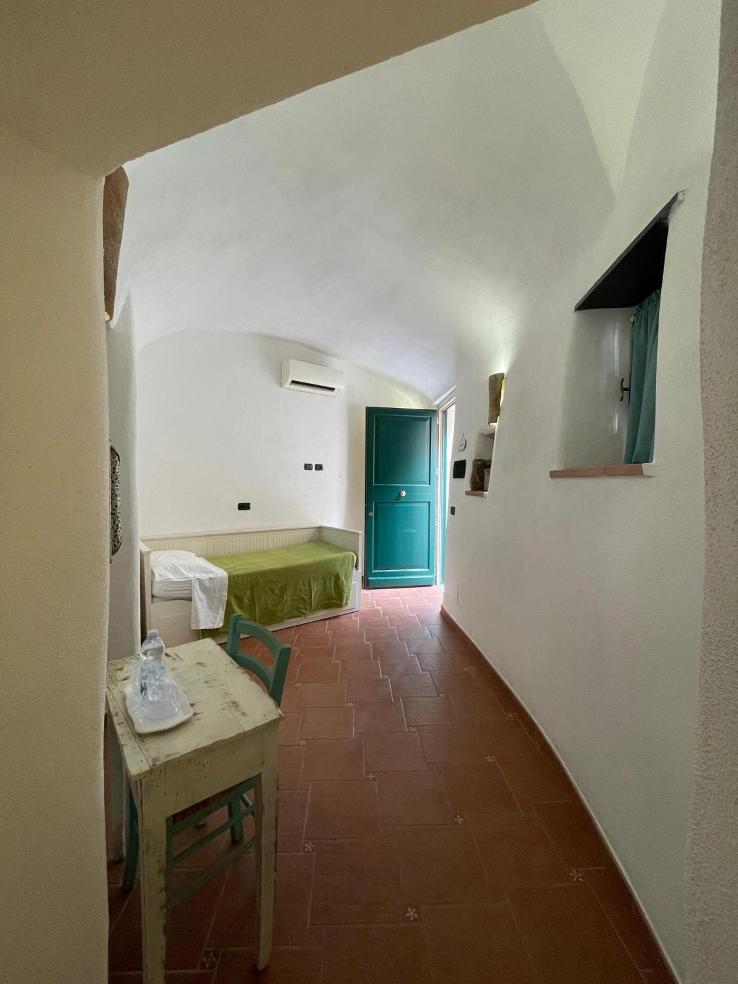 Bed and Breakfast Ca' Du Batan Spotorno Habitación foto